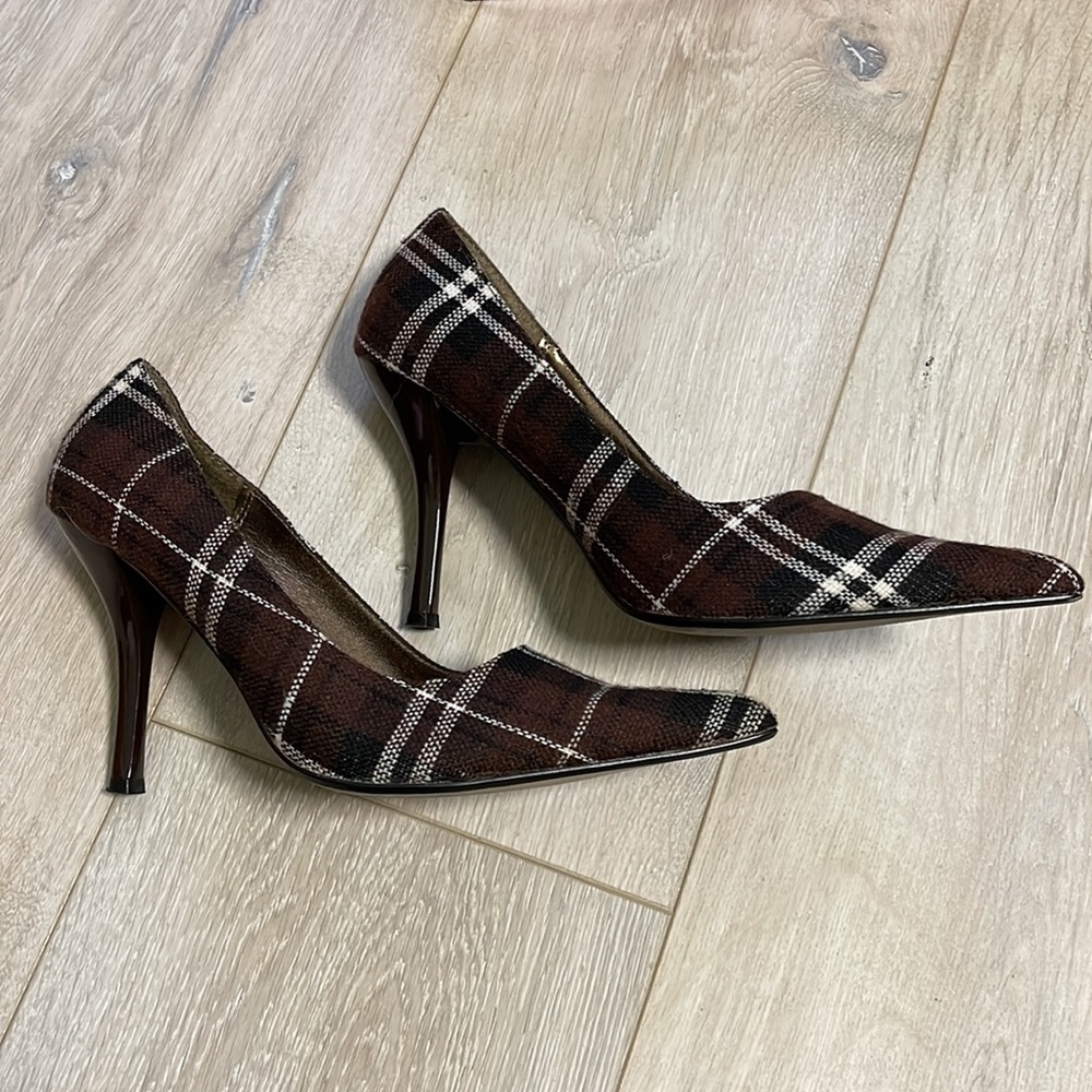 Charlotte Russe plaid fabric heels* - Picture 5 of 7